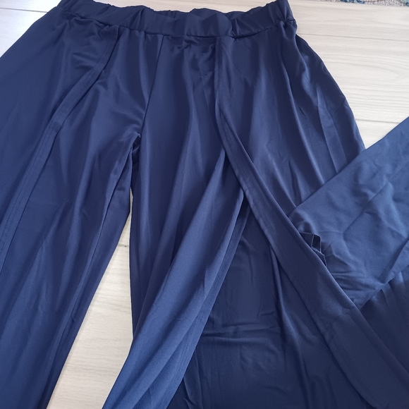 Plus Size Women Solid Color Off-Shoulder Long Sleeve Blouse And Slit Pants Set - Picture 11 of 15